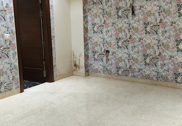 6+ BHK House for Sale in Vikas Puri, Delhi